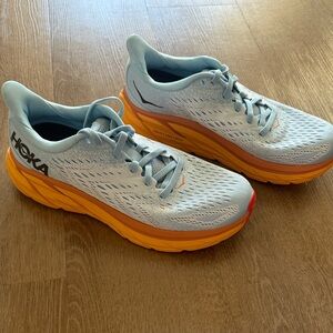 Hoka Clifton 9